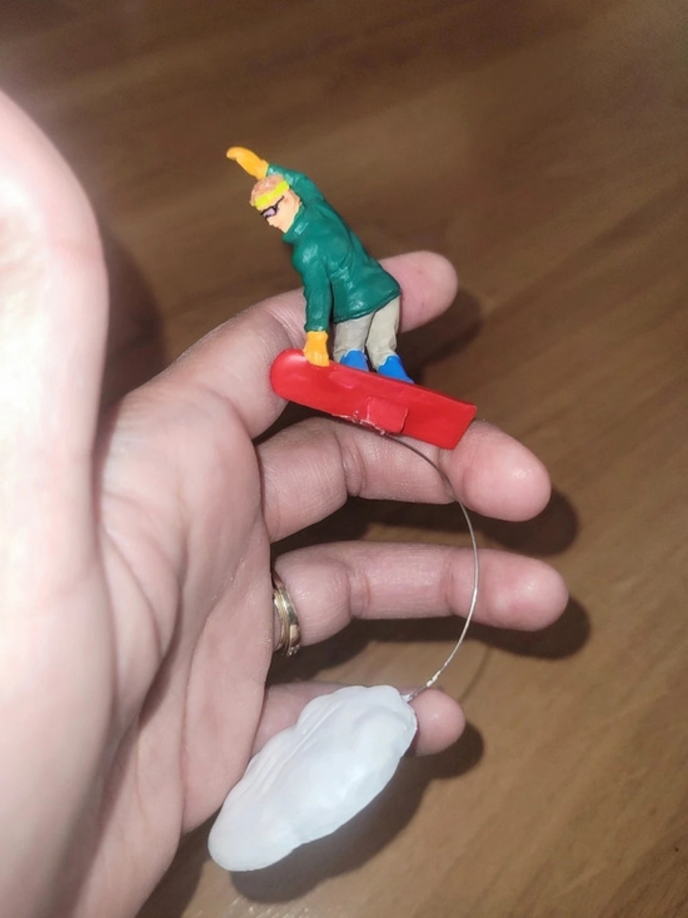 LemaxSnowboarder Figure VU147 Green & Red